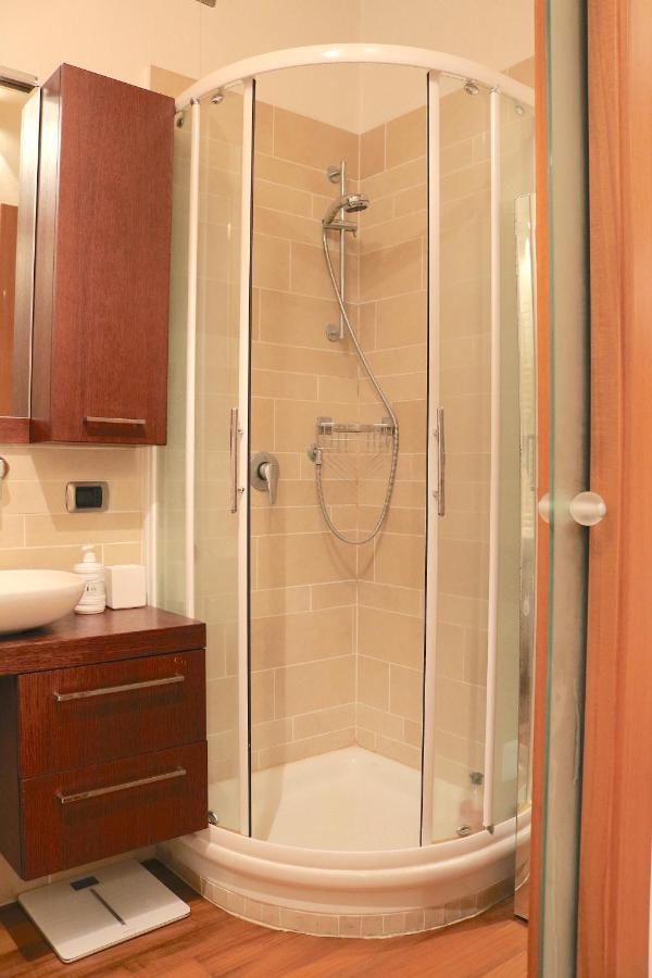 Charming Apartment In The Navigli District - 4 People Milão Exterior foto
