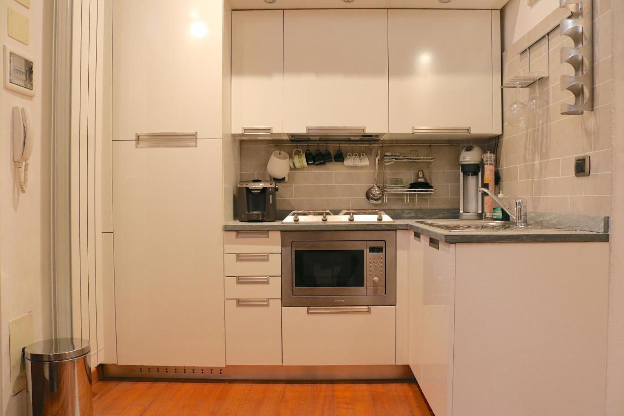 Charming Apartment In The Navigli District - 4 People Milão Exterior foto