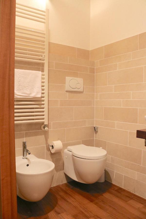 Charming Apartment In The Navigli District - 4 People Milão Exterior foto